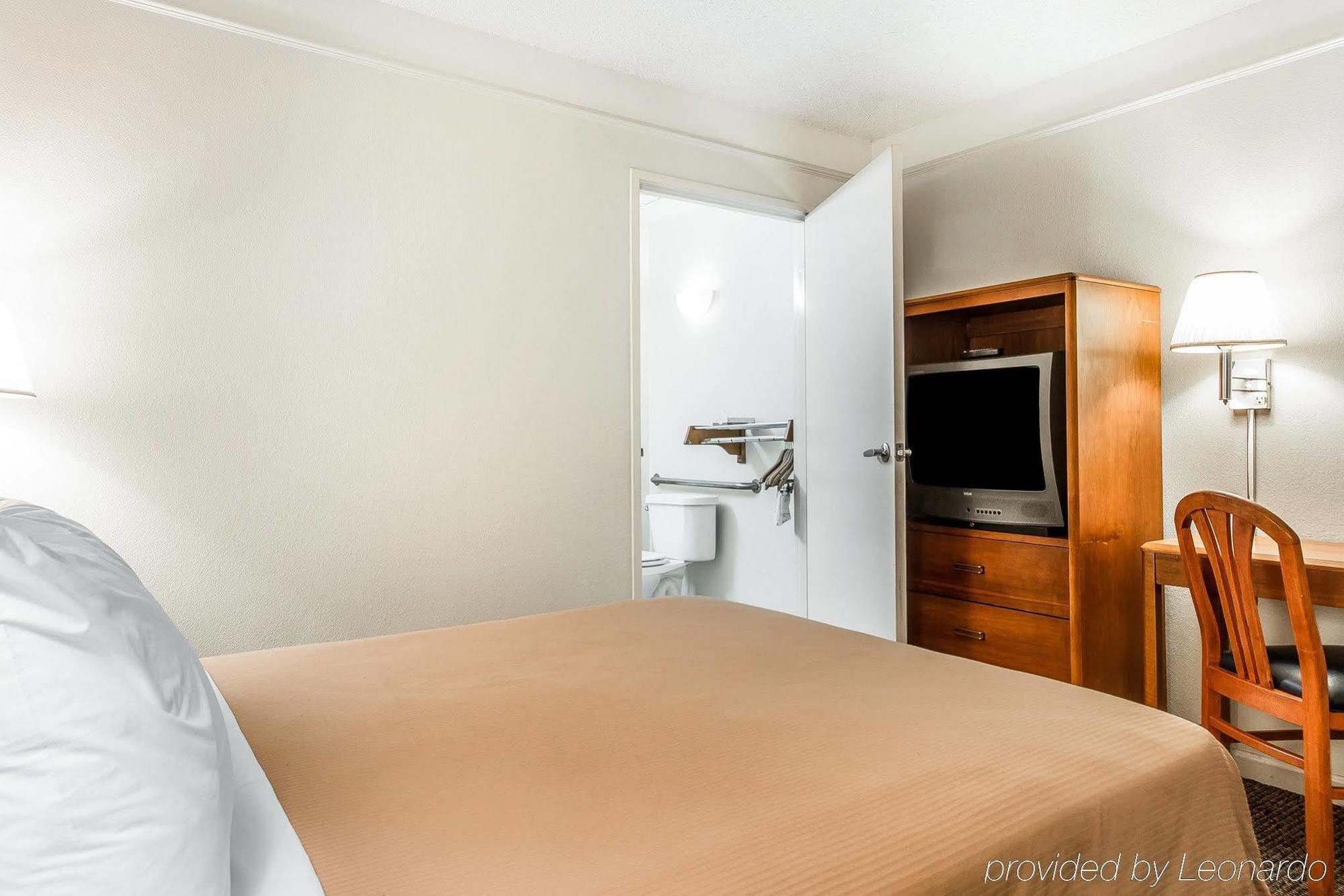Quality Inn Стоктон Экстерьер фото