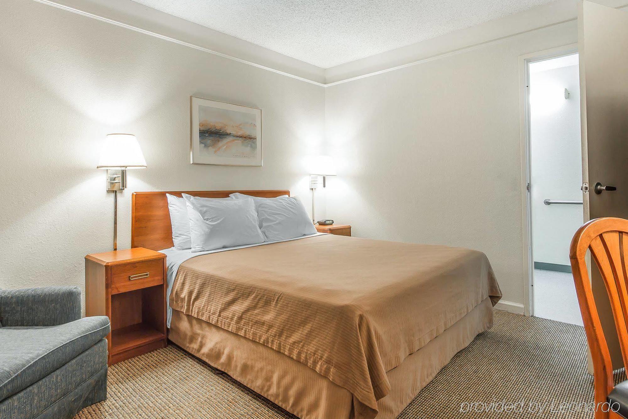 Quality Inn Стоктон Экстерьер фото
