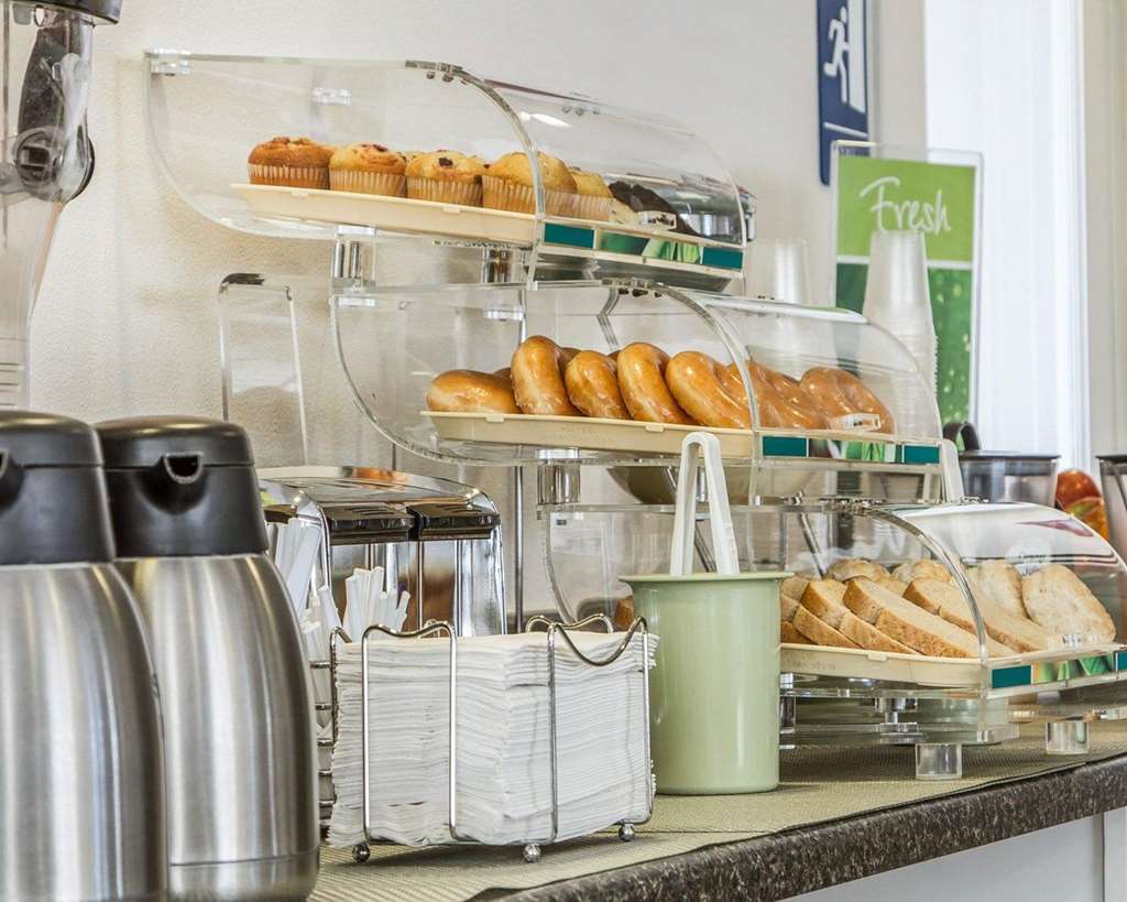 Quality Inn Стоктон Ресторан фото